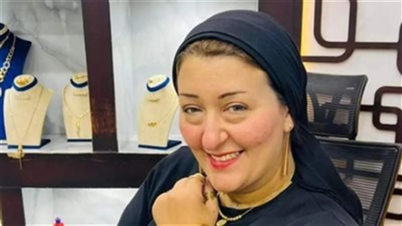 تفاصيل القبض على المتهم بإرسال مقاطع فيديو خادشة لهاتف أميرة الذهب